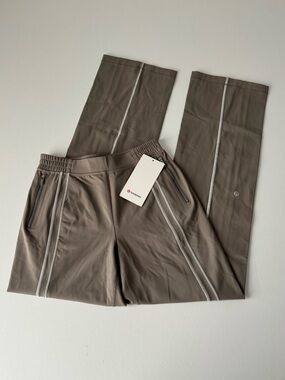 NWT Lululemon Midrise Track Pant